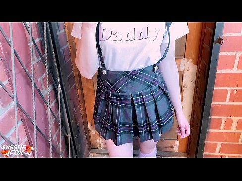 ❤️ Pelajar sekolah Menghisap batangnya dalam-dalam dan meniduri bukannya kelas. Video persetan  pada kami ❌