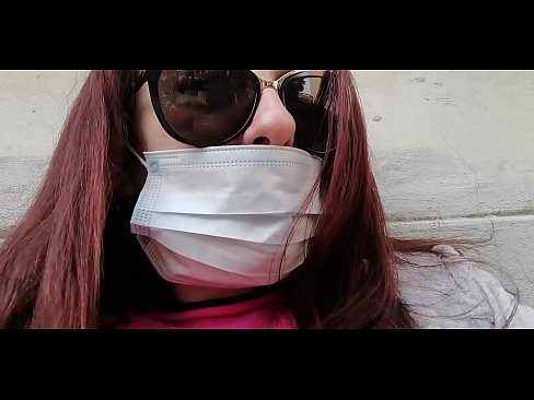 ❤️ Nicoletta membalas dendam terhadap jirannya dan kencing di garajnya (Kuarantin Itali Covid19 Khas) Video persetan  pada kami ❌