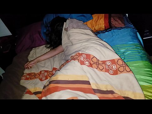 ❤️ Anak tiri memarahi ibu tirinya semasa dia tidur. Video persetan  pada kami ❌